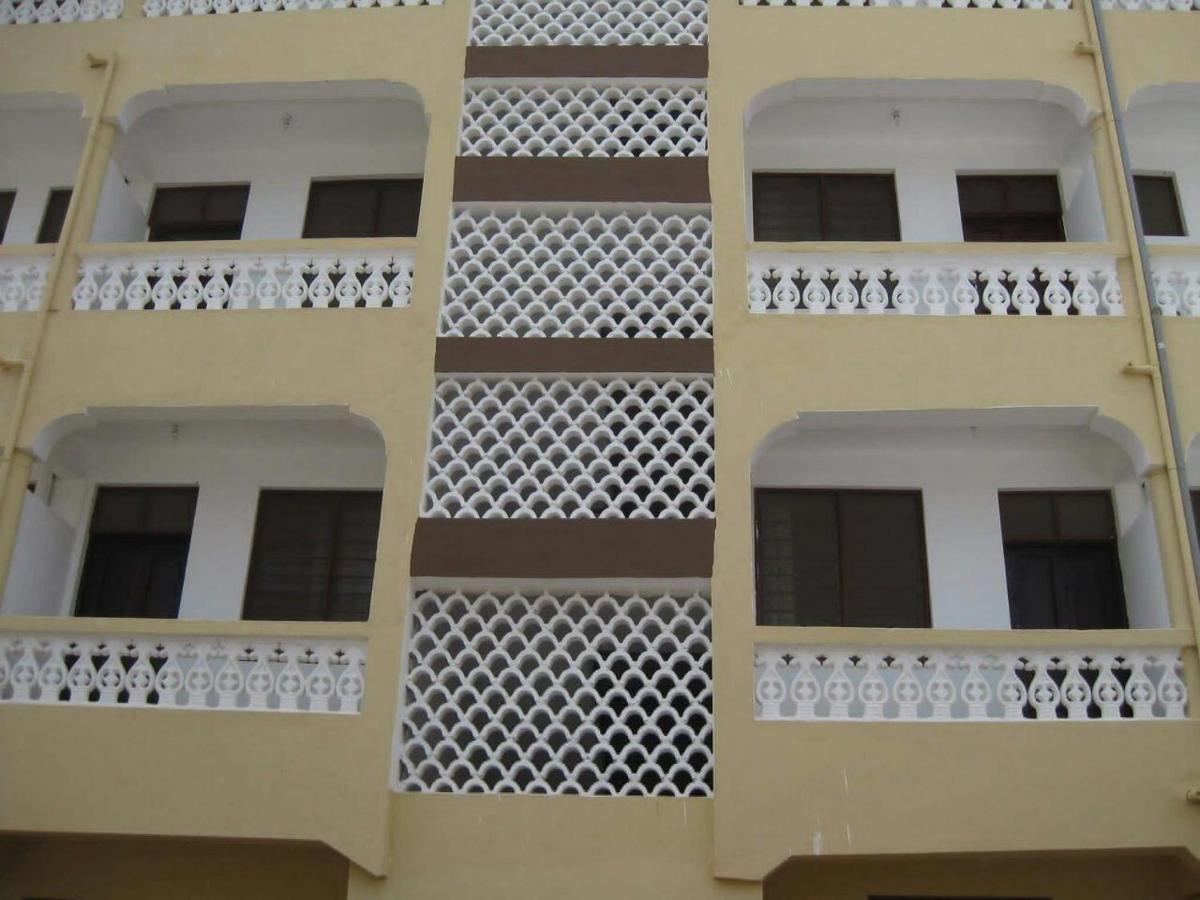 Golden Guest House- Miritini Mombasa Exterior foto